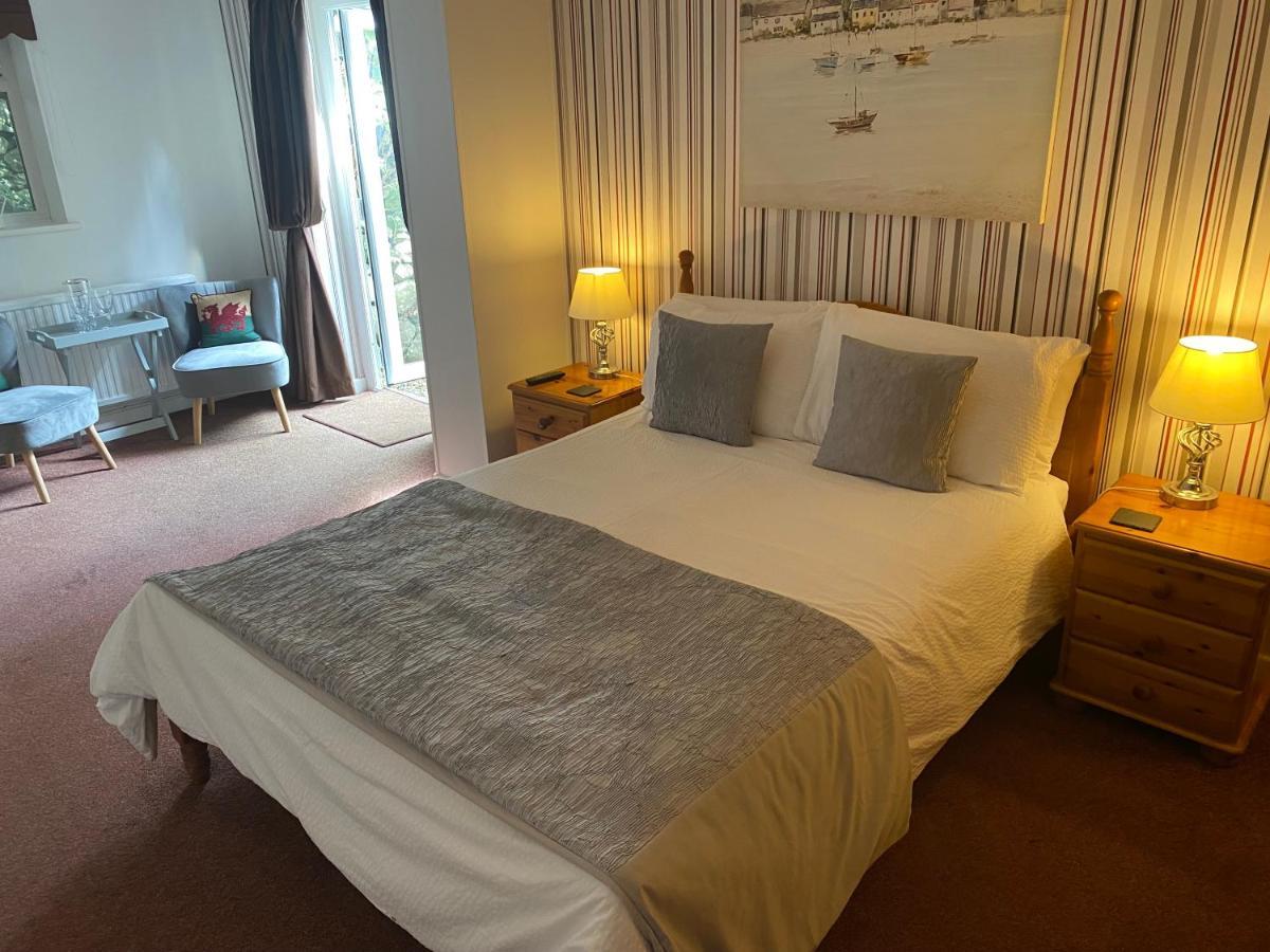 Talybont Bed And Breakfast Бармут Екстериор снимка
